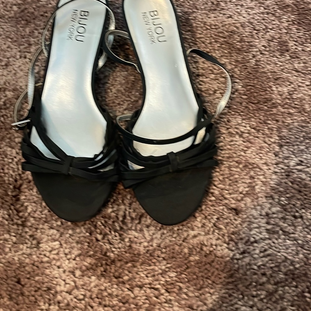 Brand new pair of shoes never been worn